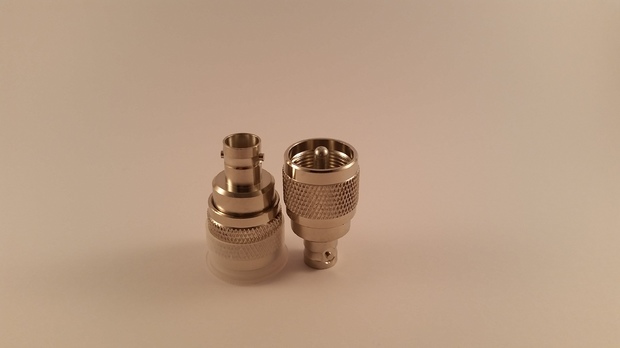 Adapter UHF/m - BNC/f